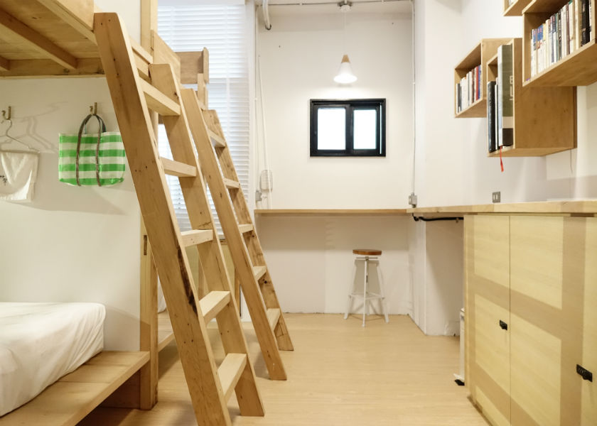 女朋友六人房裡的一張床 Bed in Women′s 6-Bed Dorm
